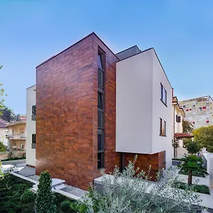 Aparthotel By Vestibul Palace, Split
